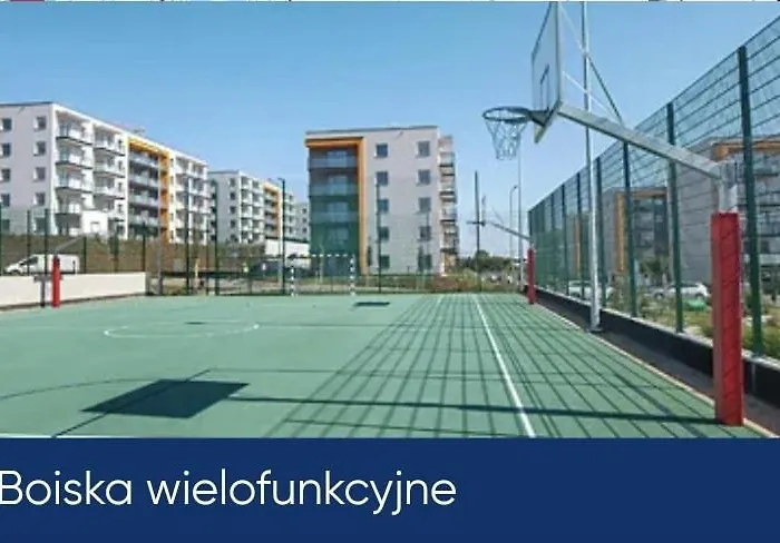 Mieszkanie 46m2 - 2 Pokojowe Z Ogrodkiem , Wifi , Bezplatny Parking Nr 126, Szybkie Polaczenie Z Lotniskiem, Autobus 120 アパート